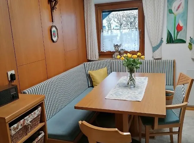 Kaiserblick Apartament *